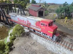 Bachmann Spectrum 86005 HO Scale GE Dash 8-40C Diesel Santa Fe ATSF 802 - USED