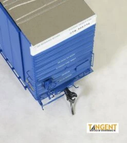 Tangent 25518-01 HO Scale 86' Auto Parts Boxcar Grand Trunk Western GTW 305735 7 Tangent 25518-01 HO Scale 86' Auto Parts Boxcar Grand Trunk Western GTW 305735 -Bachmann Store tangent scale models 25518 01 ho scale 86 auto parts boxcar gtw 305735 3 1